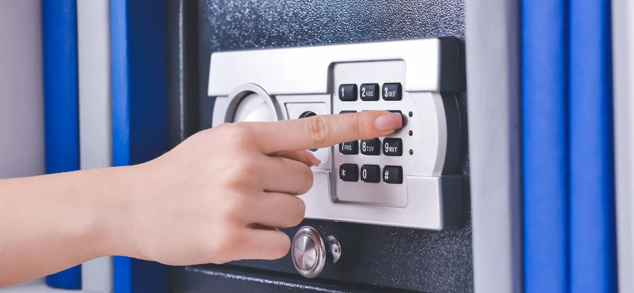 safe locksmith